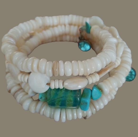 Hand Crafted Art Glass and Natural Shell Wrap Bracelet NWT - Picture 4 of 6